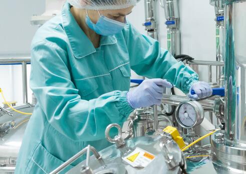 Laborant v technológii výroby a prípravy liekov